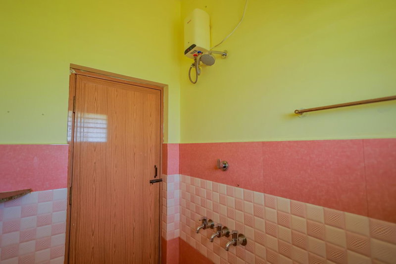 Hotel Bluemoon, Tirunelveli, India
