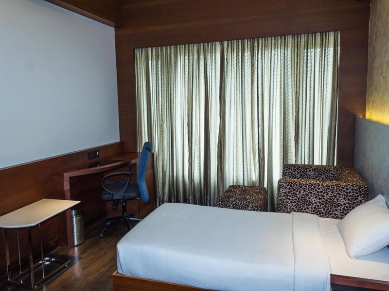 Diana Heights Luxury Hotel, Nedumbassery, Indien