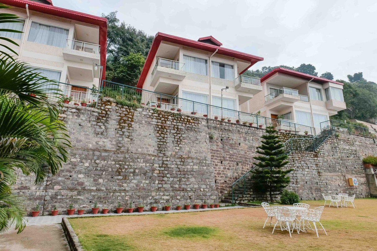 Hotel · The Fern Surya Resort Kasauli Hills, Dharampur, Series by Marriott, Kasauli