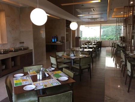 Lemon Tree Hotel, Sector 60, Gurugram, Gurgaon, Индия