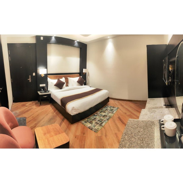 Hotel The Grand Dewan, Katra, Индия