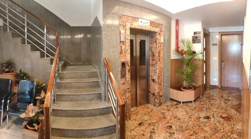 Hotel The Grand Dewan, Katra, Индия
