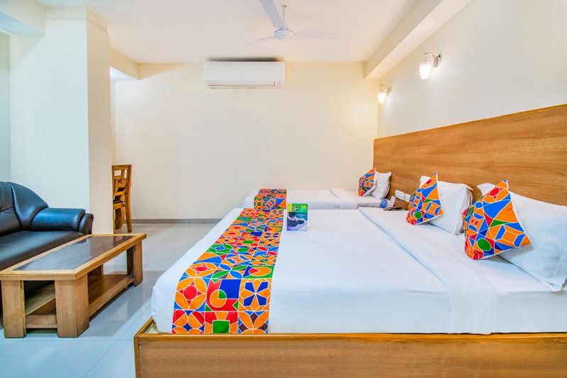 FabHotel Jansi Deluxe - Nr Gandhipuram Bus stand, Coimbatore, India