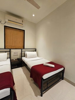 Hotel Kumkum, Mumbai, Индия