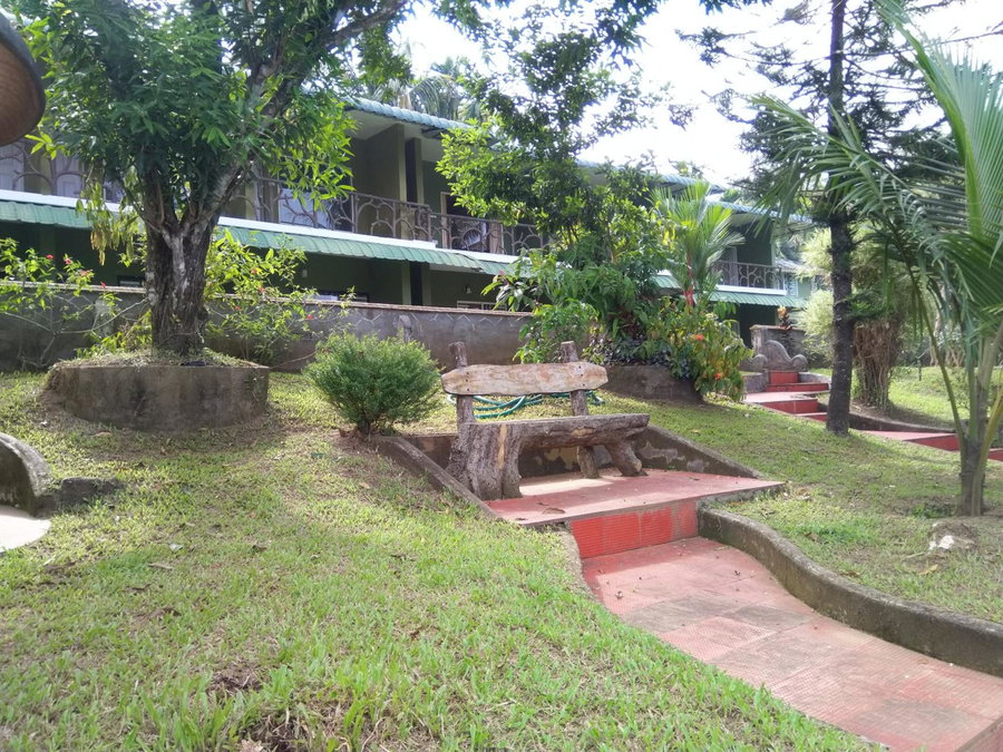 Elephant Pass Ayurveda & Yoga Retreat, Malayāttūr, India