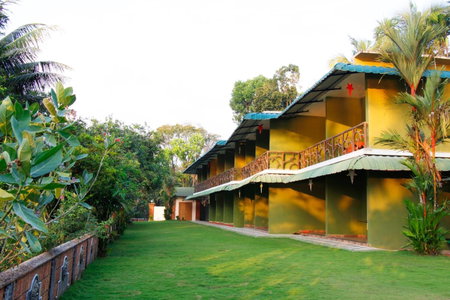 Elephant Pass Ayurveda & Yoga Retreat, Malayāttūr, India