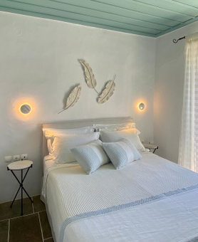 Niriedes Hotel, Platis Yialos Sifnos, Greece