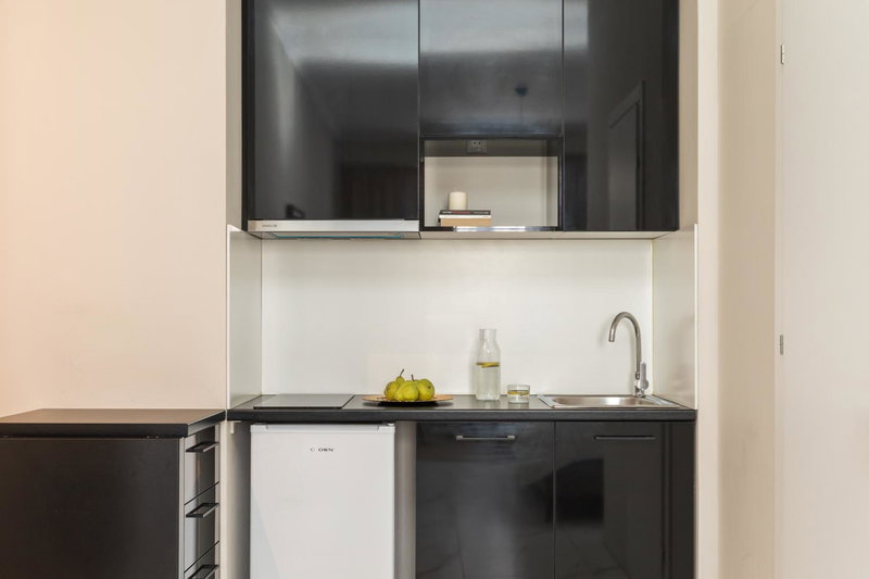 Black Onyx Comfort Suites - Elegant Stay in the City Center, Thessaloniki, Греция
