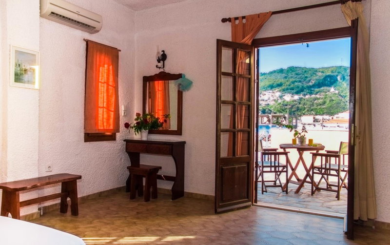 Hesperia Hotel, Karlovasi, Grèce