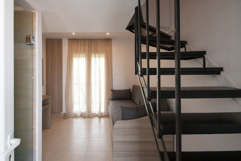 Pension Avocado, Skiathos, Grecia
