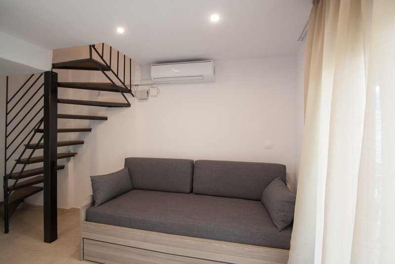 Pension Avocado, Skiathos, Grecia