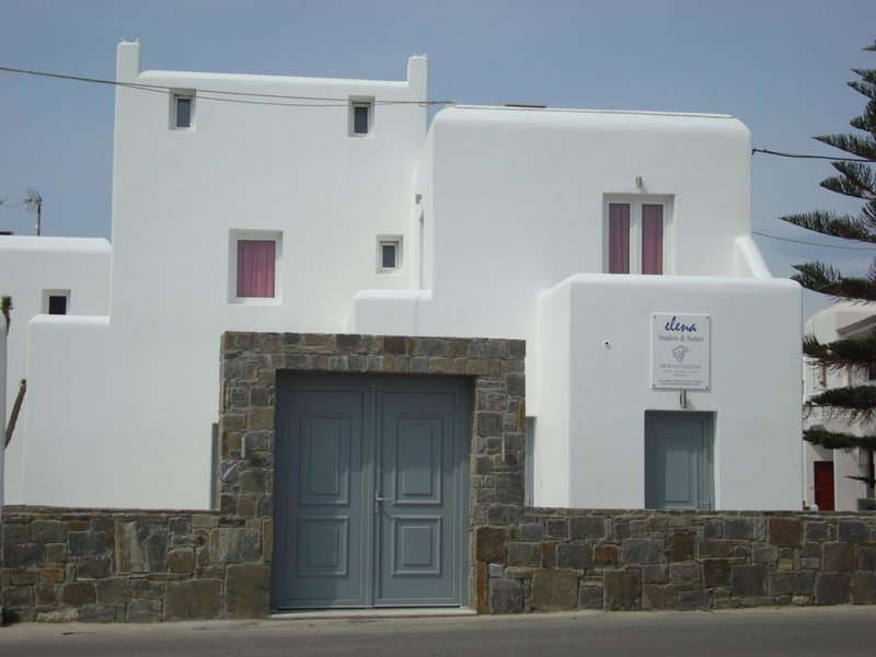 Elena Studios & Suites, Ornos, Grecia