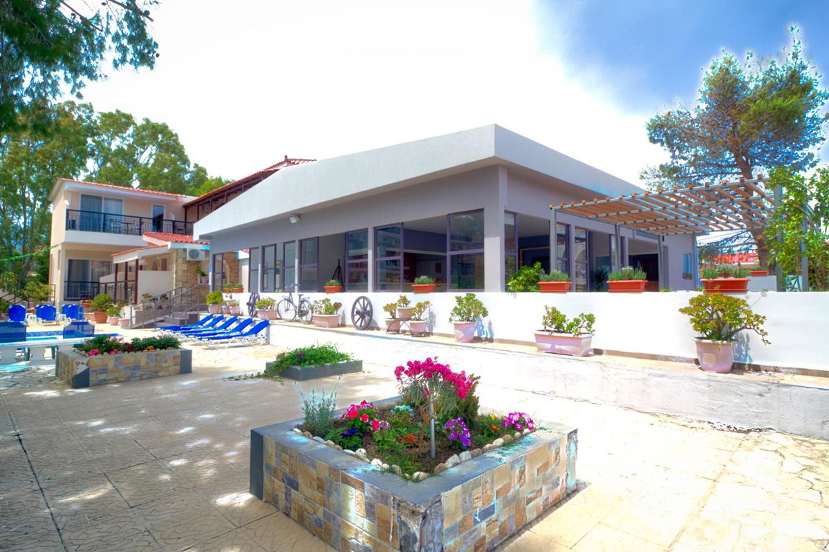 Hotel · Two Brothers Studios & Apts, Kalamaki