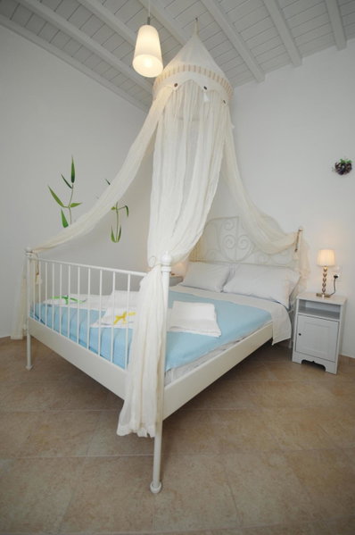 Lino Apartments, Paradise Beach, Greece
