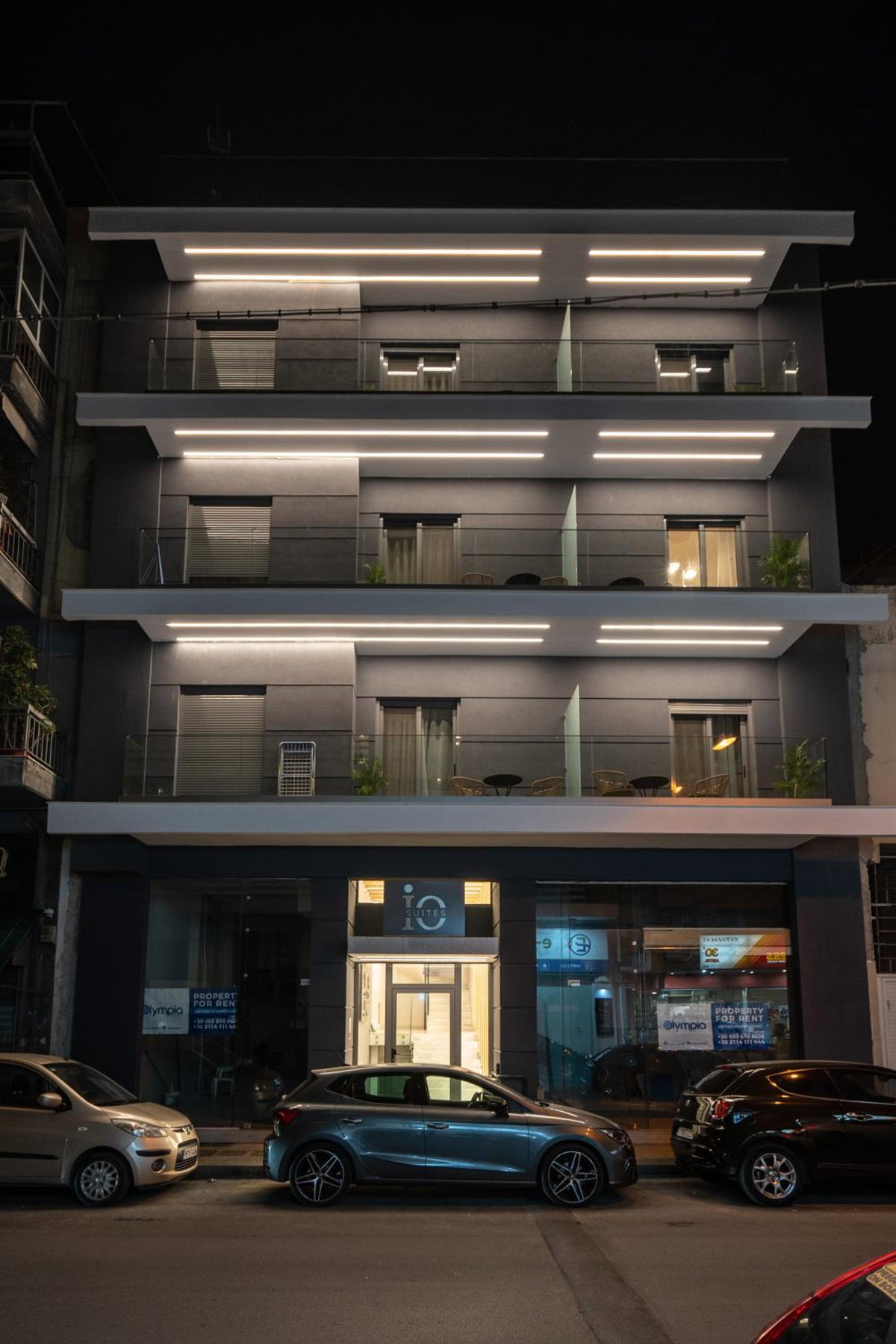 Io Suites, Греция