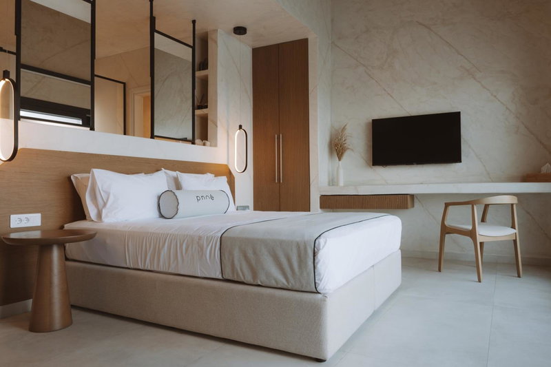 Pnoe Luxury Suites, Fira, Grecia