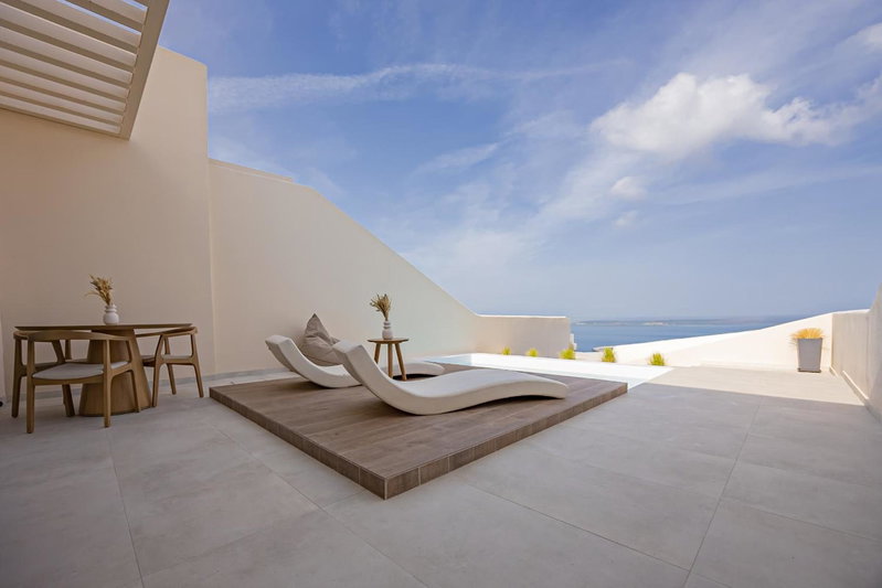 Pnoe Luxury Suites, Fira, Grecia