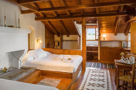 Saxonis Houses & Saxonis Villa, Papigko, Grecia