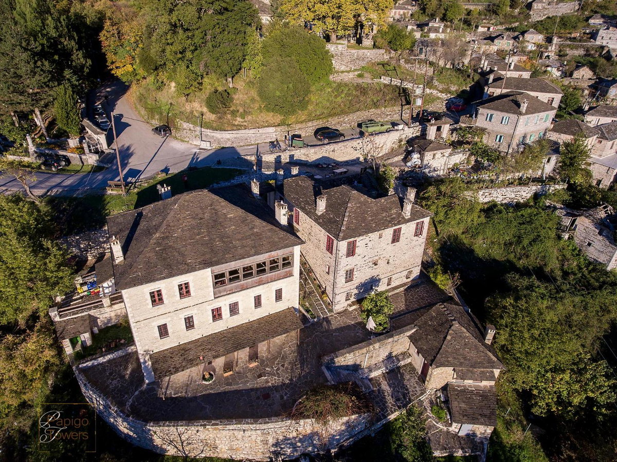 Papigo Towers, Grèce