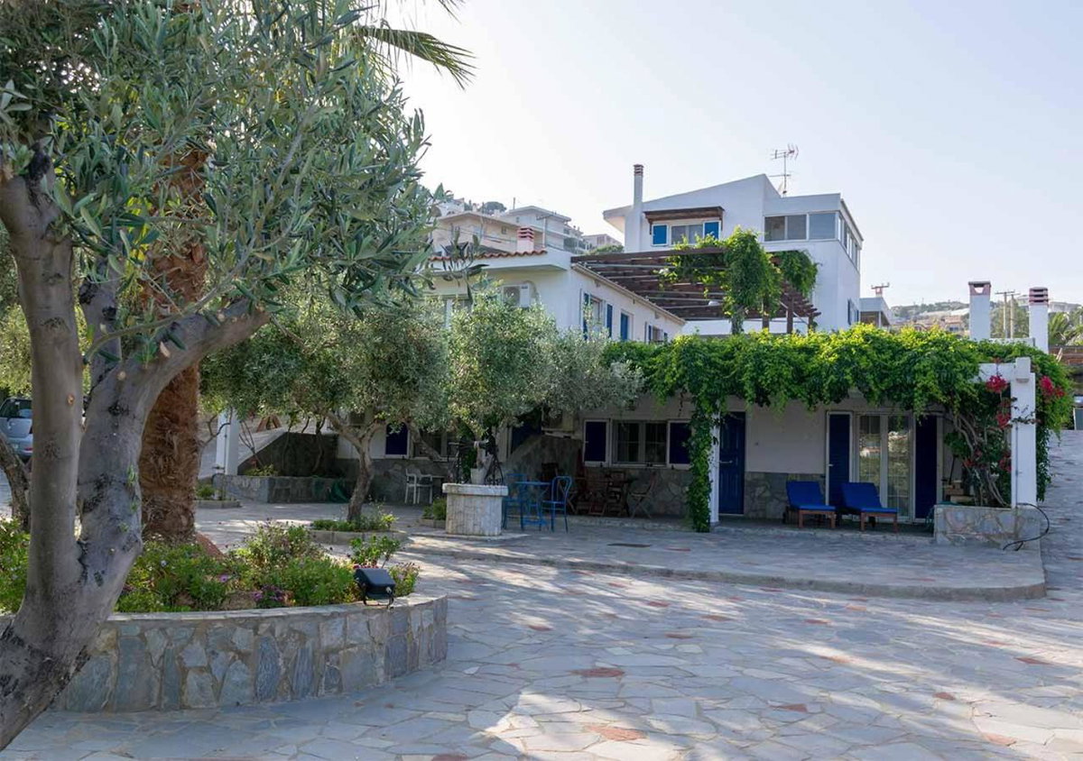 Hotel · Periyali, Keratea