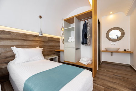 Deluxe Suites Santorini, Fira, Grecia