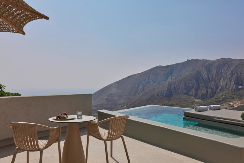 Aeon Suites - Adults Only by Mr and Mrs White, Pirgos, Greece