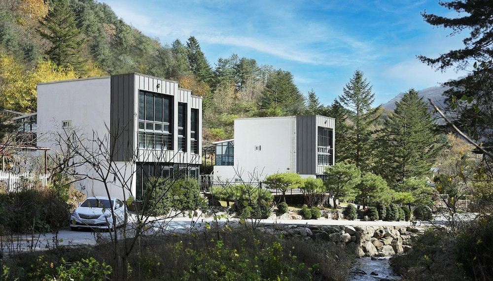 Hotel · Gapyeong Aileen Pension, Gapyeong