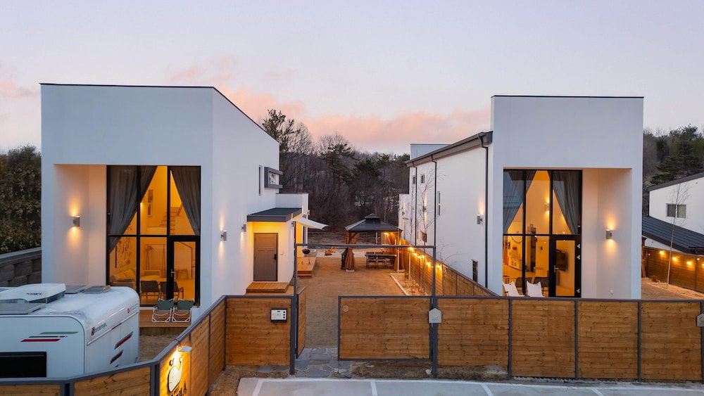 Hotel · Gangneung Agigorae Poolvilla, Gangneung