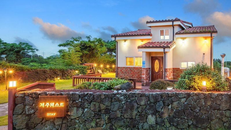 Jeju West Dokchae Pension, Jeju City, Corée du Sud