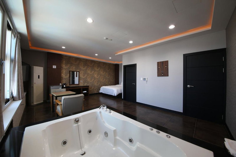 Hotel memory Jumunjin- Welcome drink provided, Gangneung, Südkorea