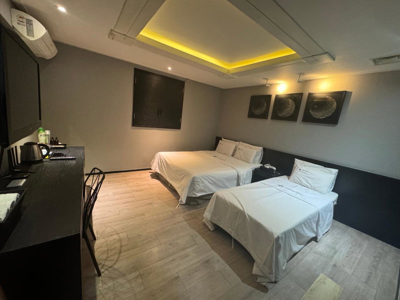 Urban Nest Hotel, Seoul, South Korea