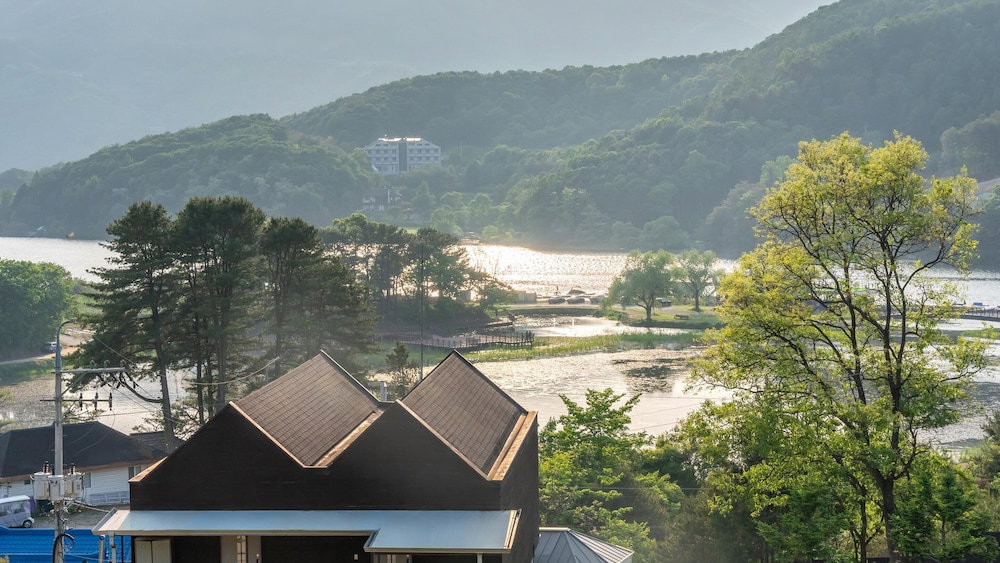 Отель · Gapyeong Yeonkkocchosu Pet Pension, Gapyeong