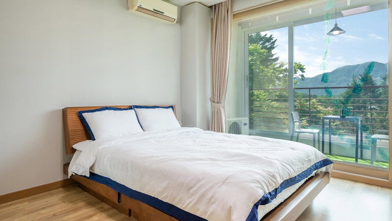 Gapyeong Yeonkkocchosu Pet Pension, Gapyeong, Corea del Sur