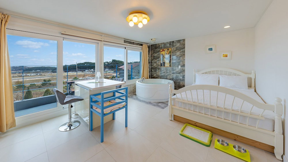 Yangyang Monti Pet Spa Pension, 대한민국