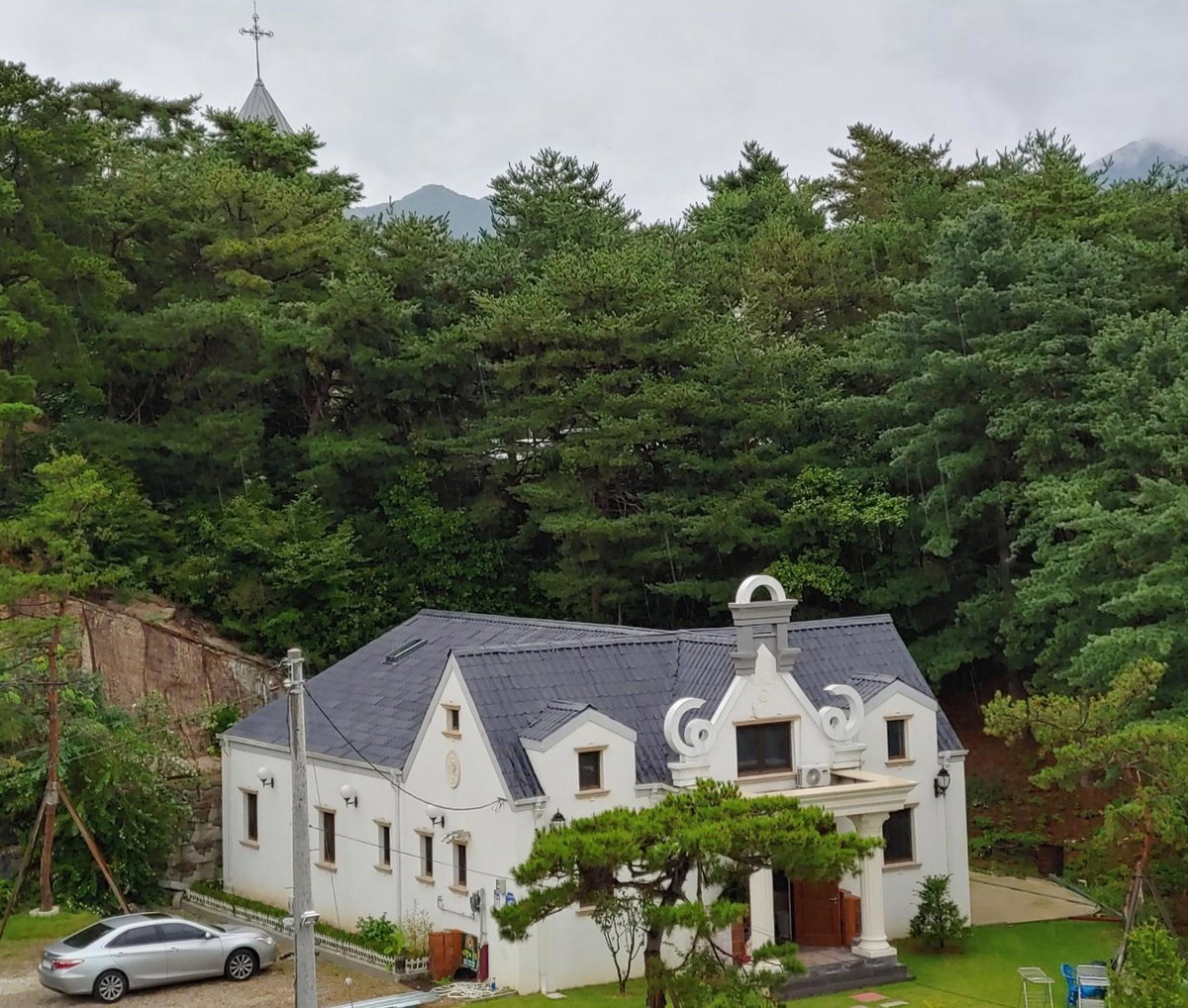 The Castle Stay, South Korea