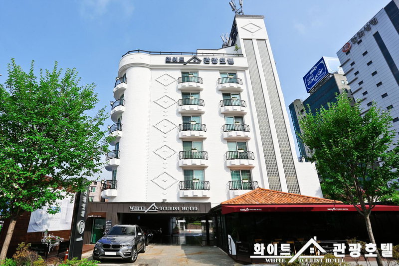 White Tourist Hotel, Jeonju, South Korea