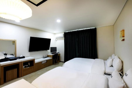 White Tourist Hotel, Jeonju, South Korea
