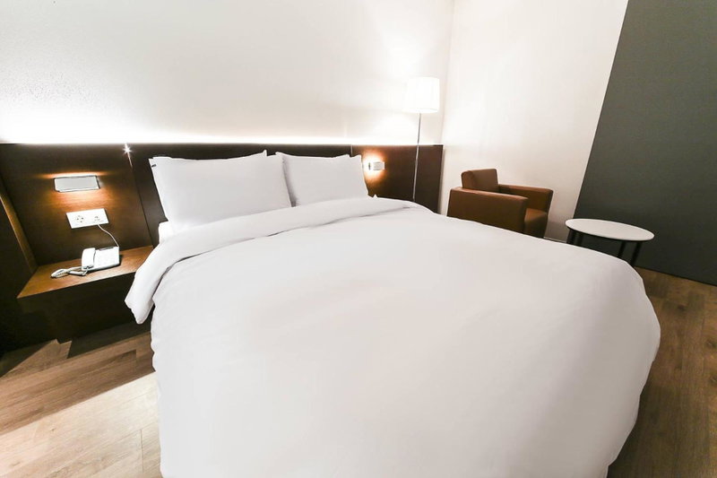Golden River Hotel, Gwangmyeong, 대한민국
