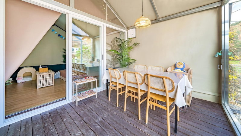 Gapyeong Ddobagi Pet & Spa Glamping, Gapyeong, Corea del Sur