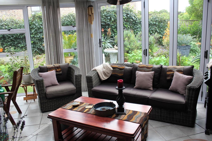 The Sun Catcher Bed & Breakfast, Struisbaai, South Africa