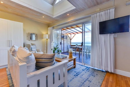 Singing Kettle Beach Lodge, Keurboomstrand, South Africa