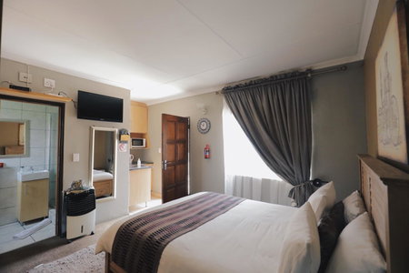 Ledumo Guest lodge, Witbank, South Africa