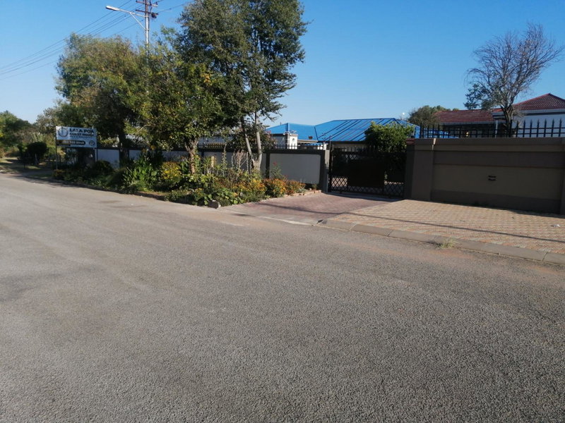 Lala Poa Guest House, Klerksdorp, South Africa