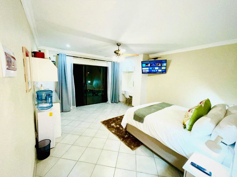 C&C HOTEL VIBES Randpark Ridge JHB 14 Units Available, Boskruin, Sudáfrica