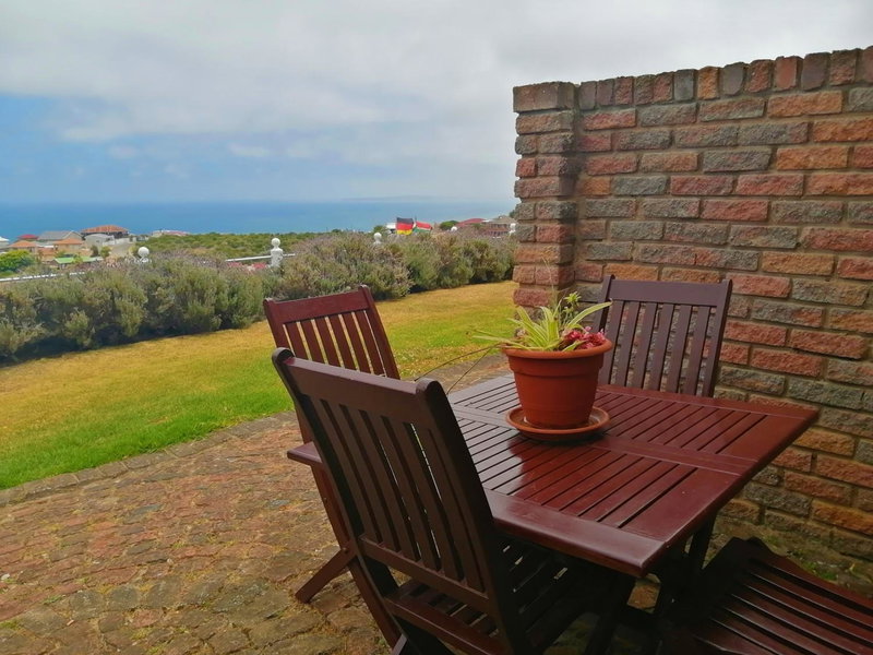 Amzee Bokmakierie Guest House, Dana Bay, South Africa