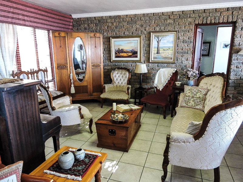Amzee Bokmakierie Guest House, Dana Bay, South Africa