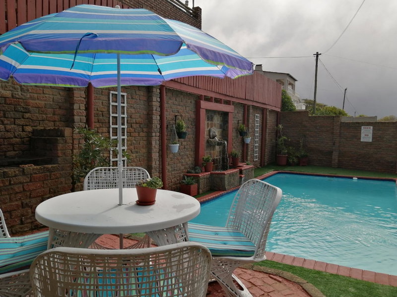Amzee Bokmakierie Guest House, Dana Bay, South Africa