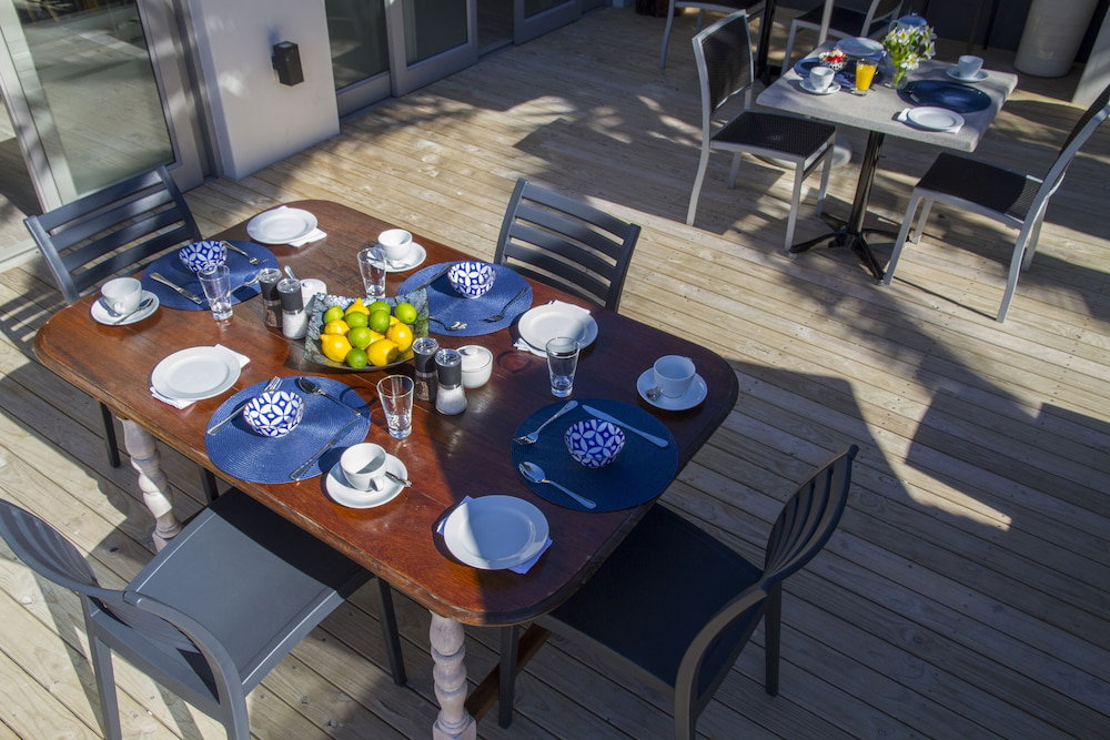 Hotel · Ocean Bay Guest House, Port Elizabeth