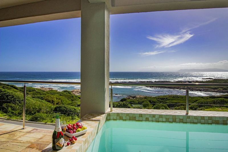 Whale Waters Self Catering Gansbaai, De Kelders, South Africa
