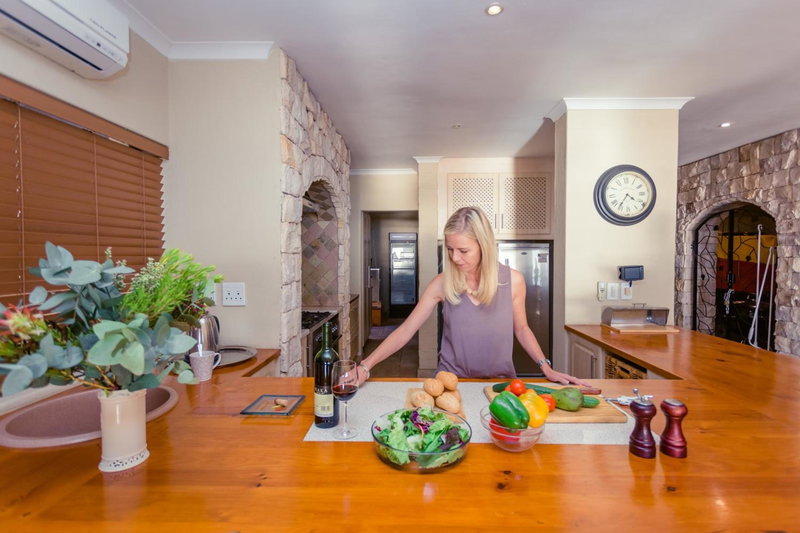 Whale Waters Self Catering Gansbaai, De Kelders, South Africa